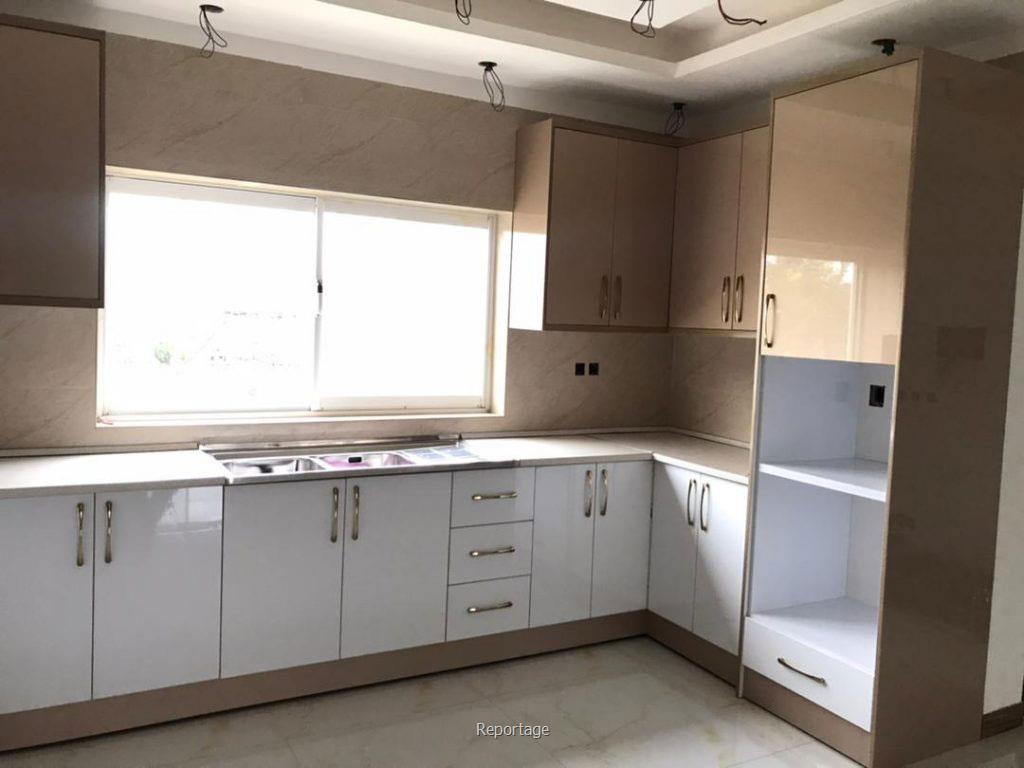 كابینت سفید