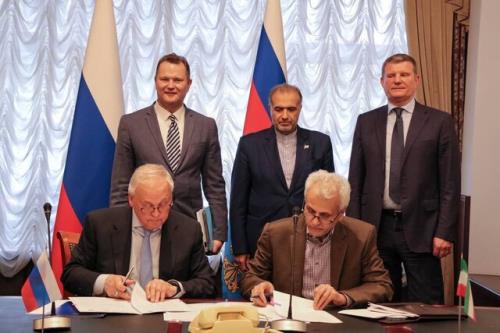 امضای تفاهم سه جانبه در مسکو برای افزایش ترانزیت در کریدور شمال-جنوب