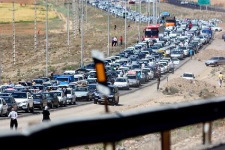 جاده های چالوس و هزار و آزادراه شمال به تهران یك طرفه شدند